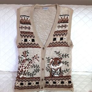 Koret Woman's Knitted Safari Animal Design Button Down Vest,Size S(8-10).